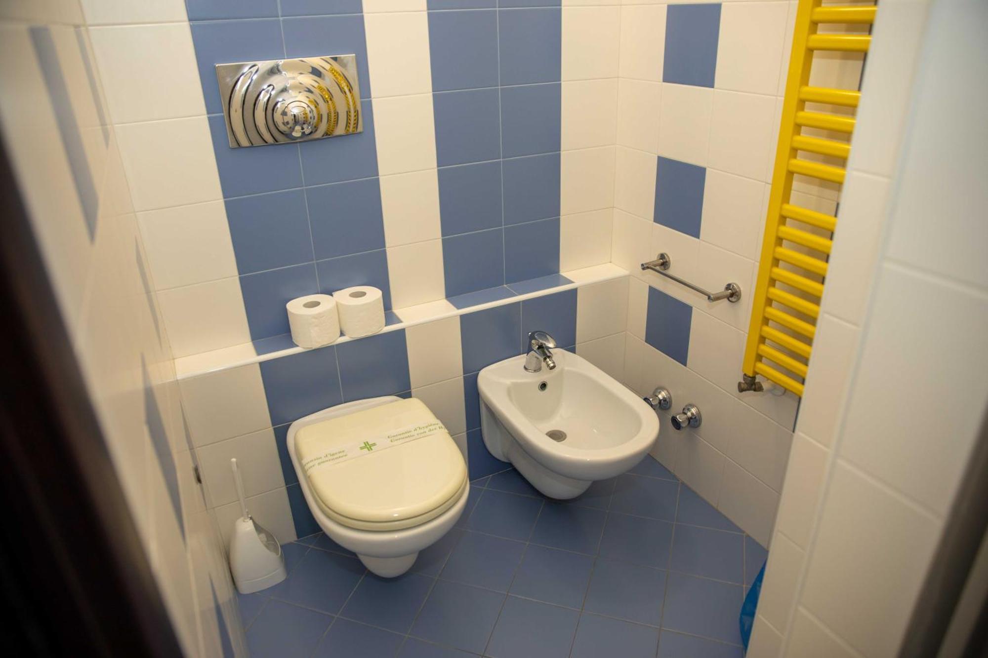 Libeccio With Shared Swimming Pool, At 200 Meters From The Beach, Solarium And Private Parking