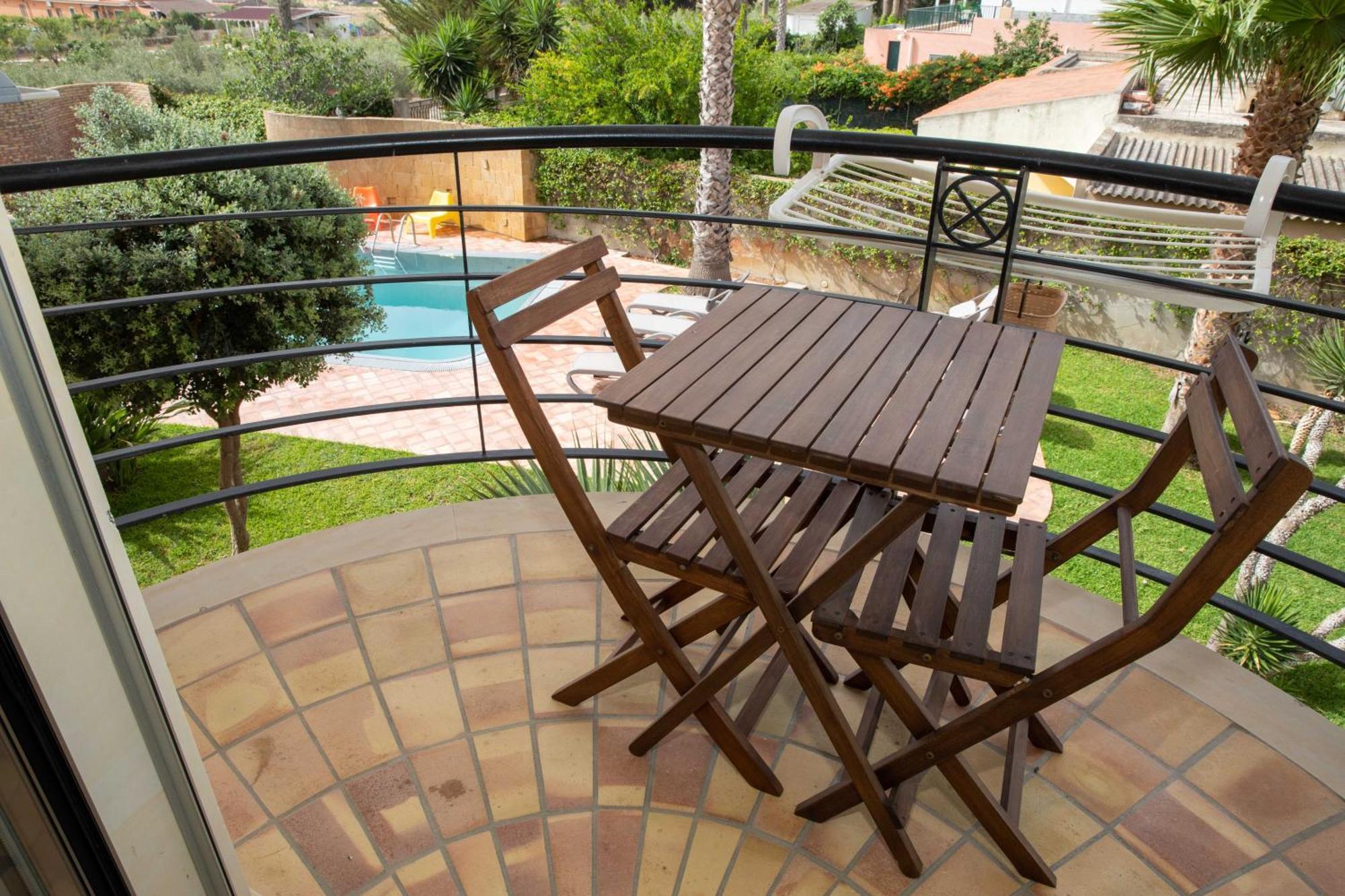 Holiday home Libeccio With Shared Swimming Pool, At 200 Meters From The Beach, Solarium And Private Parking *